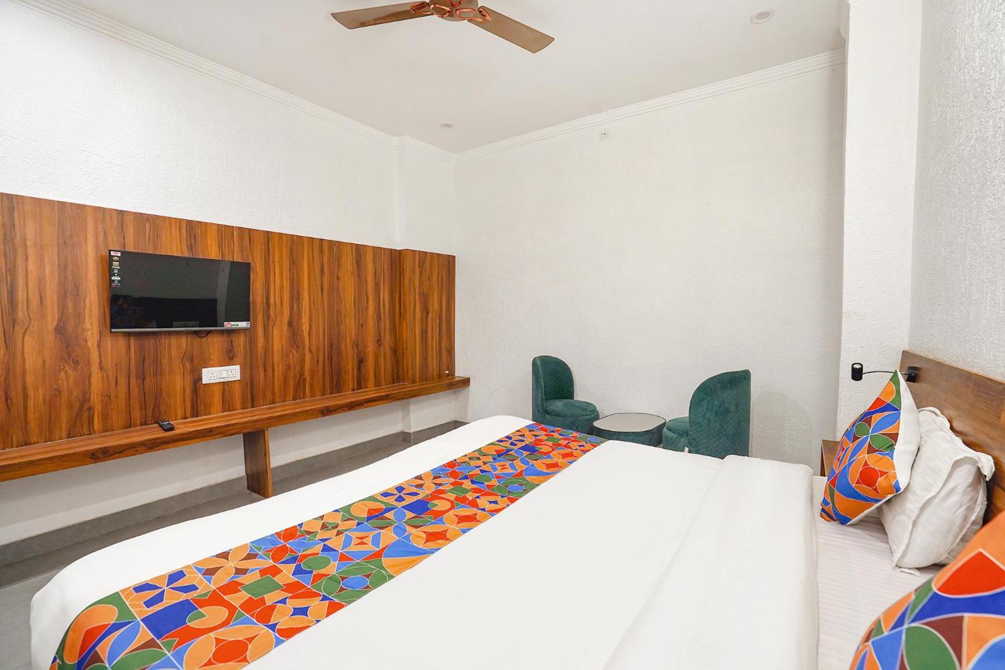 Montreal By Madhuban Inn Rishikesh Exterior photo