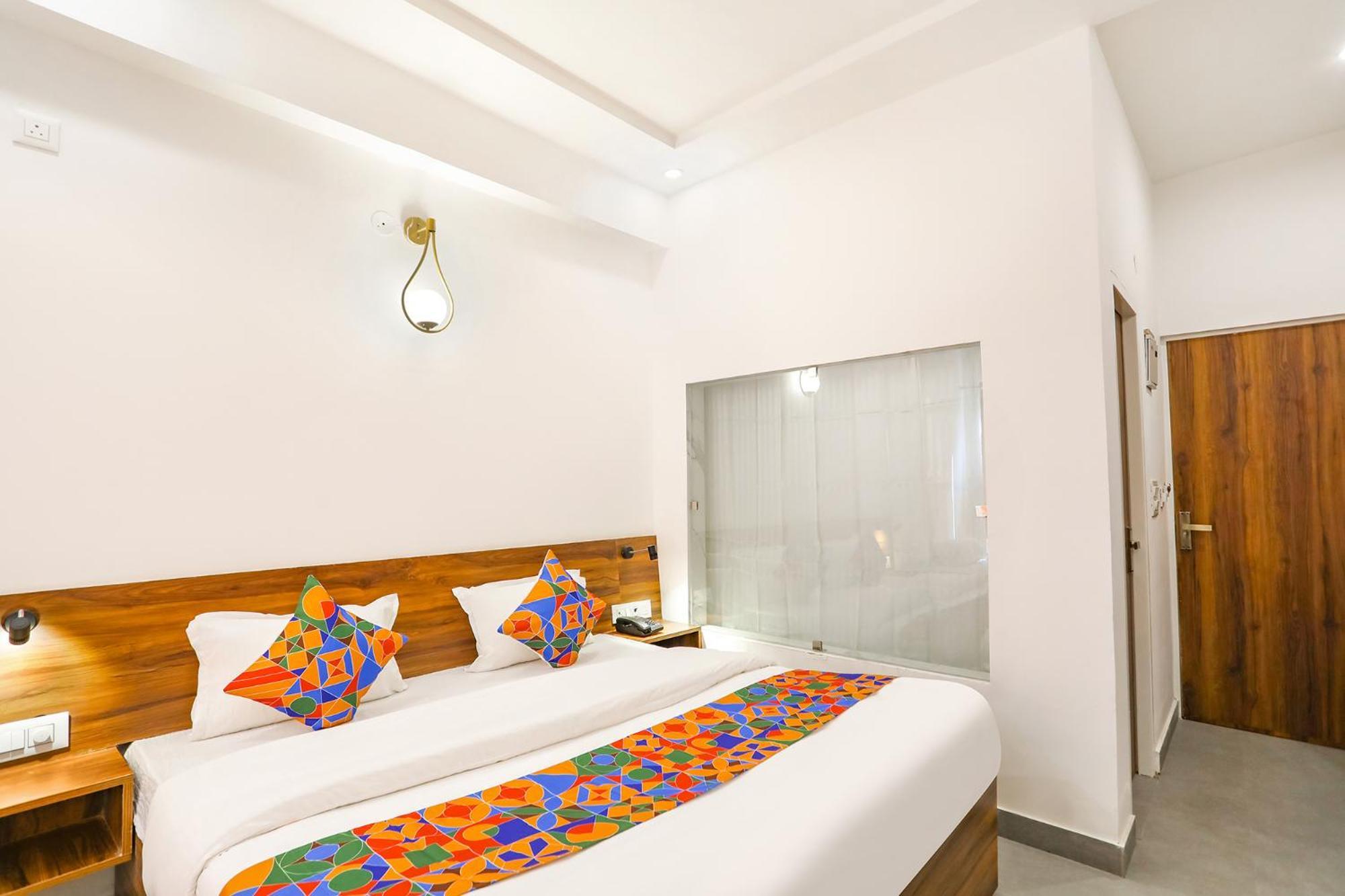 Montreal By Madhuban Inn Rishikesh Exterior photo